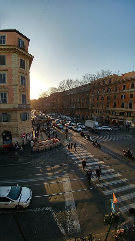 Luca'S Vatican Hospitality Roma Esterno foto